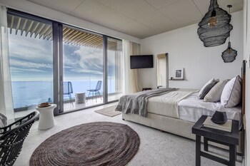 umani hotel and beach