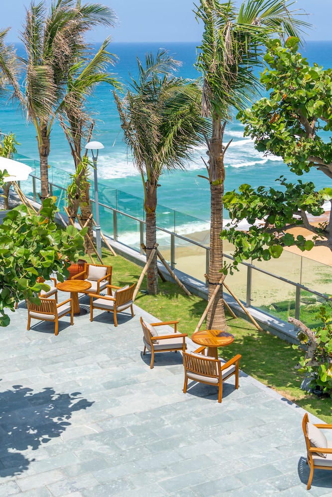 sala grand tuyhoa hotel