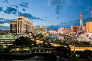 stripviewsuites at jockey club