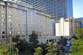 stripviewsuites at jockey club