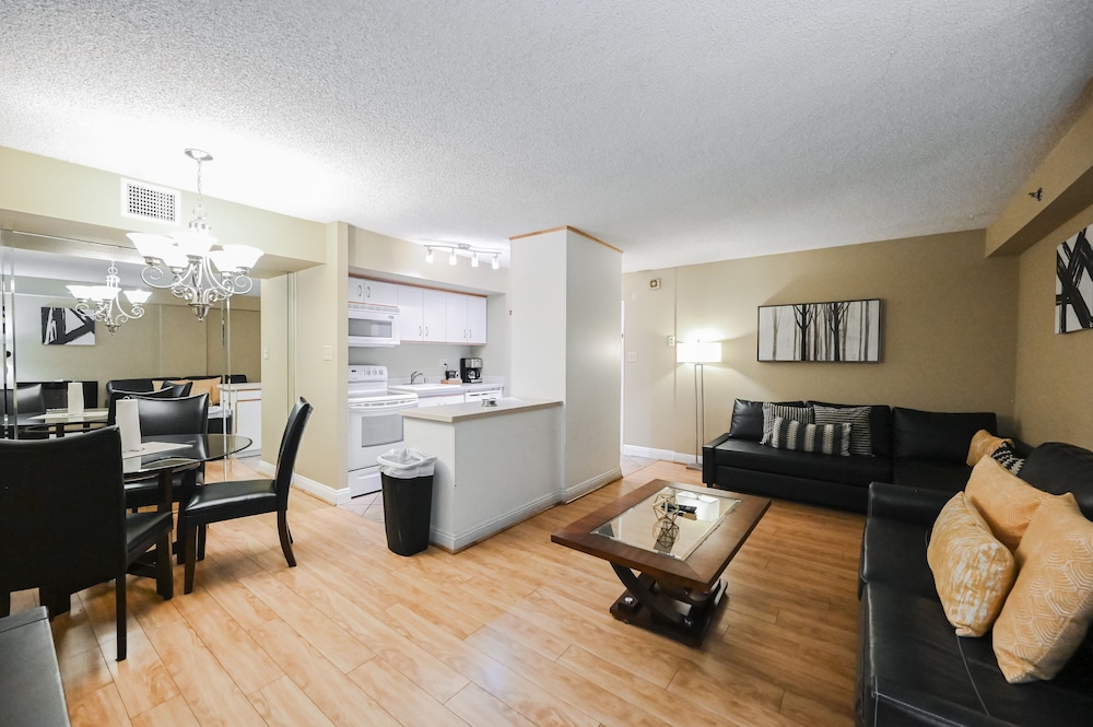 stripviewsuites at jockey club