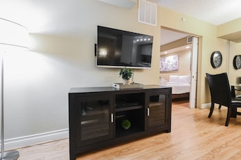 stripviewsuites at jockey club