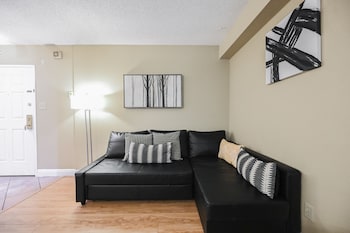 stripviewsuites at jockey club