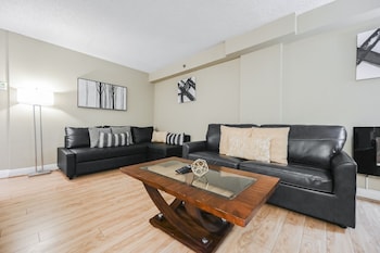 stripviewsuites at jockey club