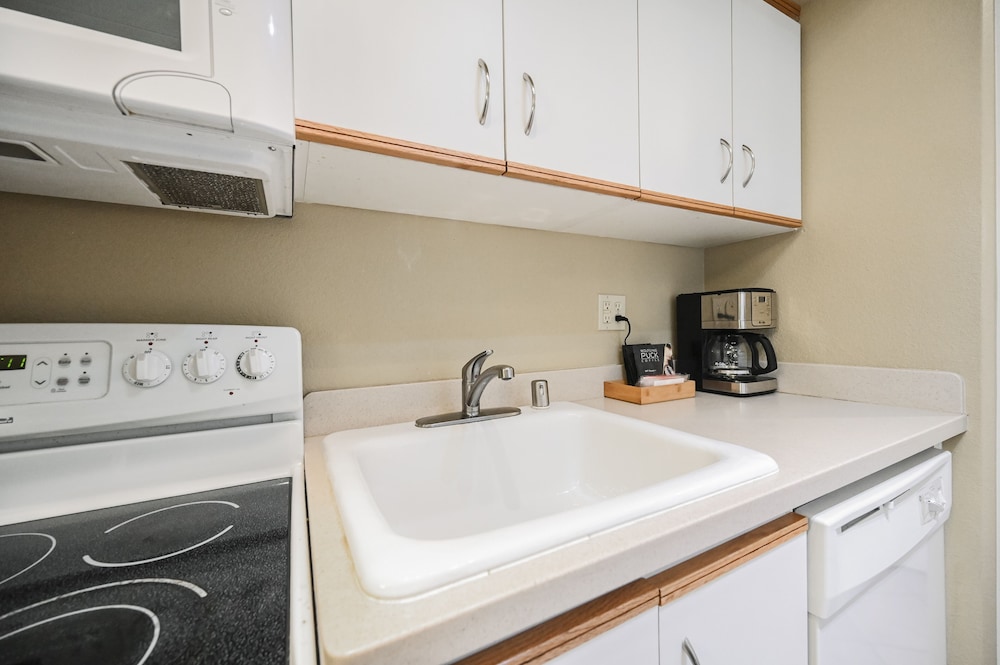 stripviewsuites at jockey club