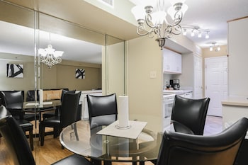 stripviewsuites at jockey club