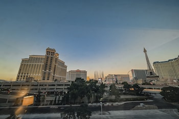 stripviewsuites at jockey club