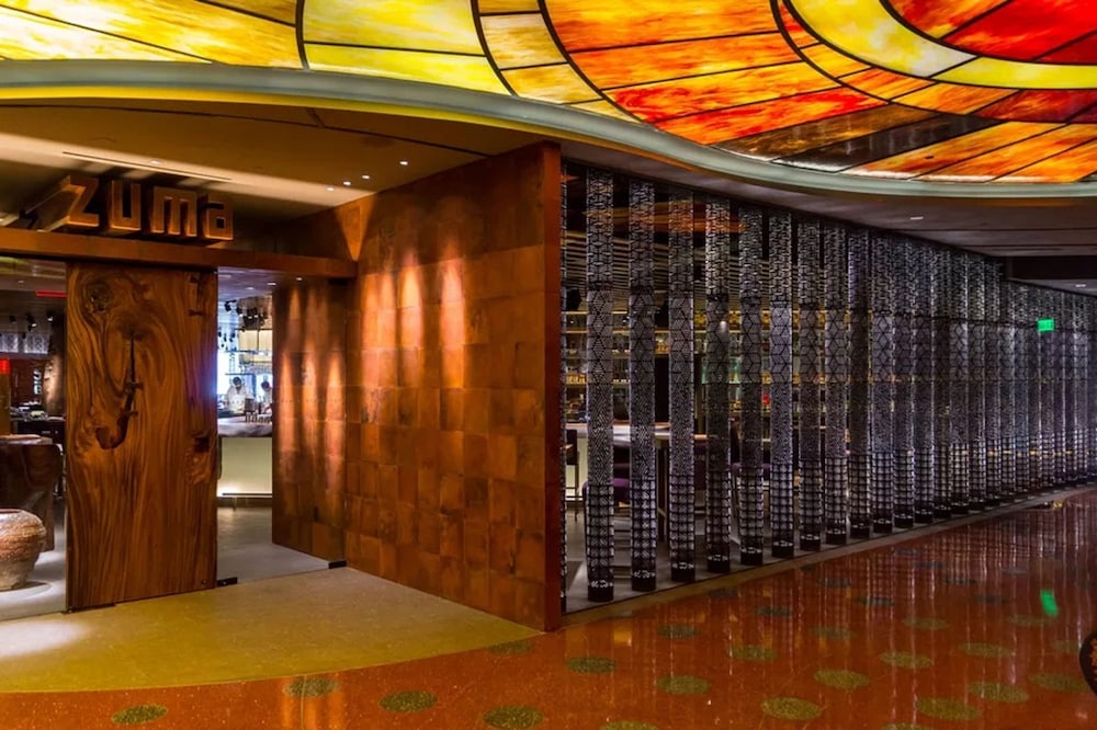 stripviewsuites at jockey club