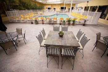 stripviewsuites at jockey club