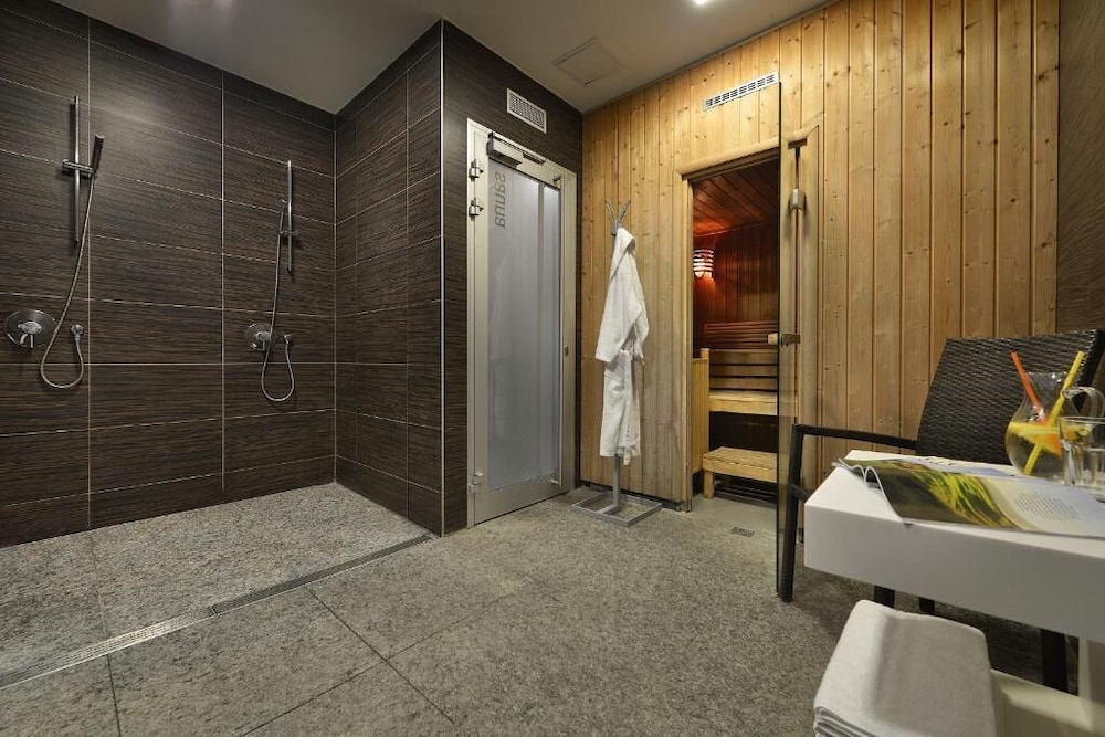 omnia hotel relax and wellness