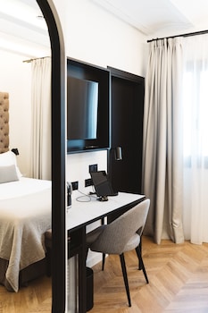boutique hotel petit montision