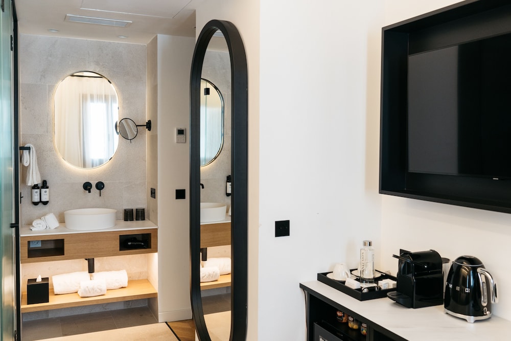 boutique hotel petit montision