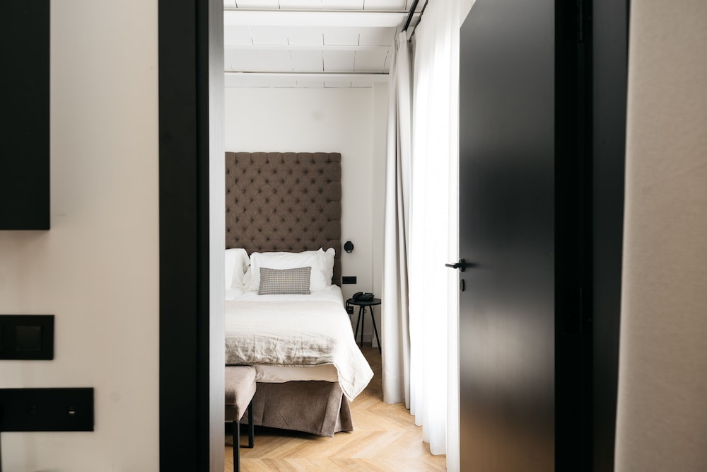 boutique hotel petit montision