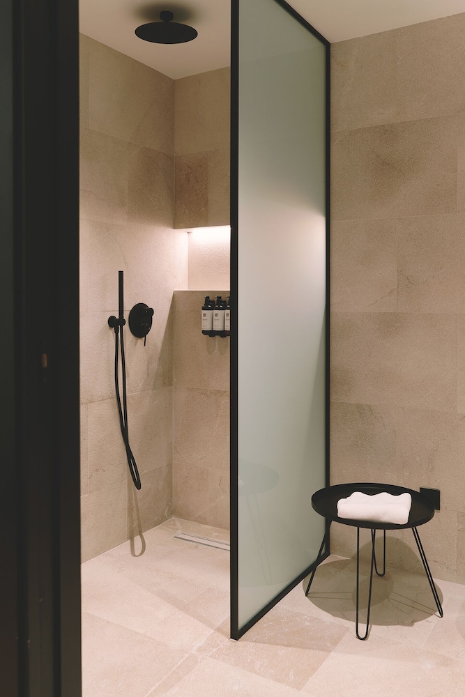 boutique hotel petit montision