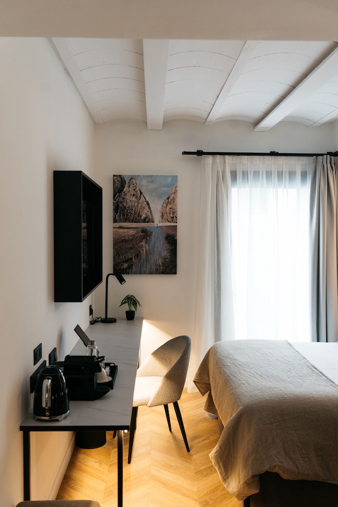 boutique hotel petit montision