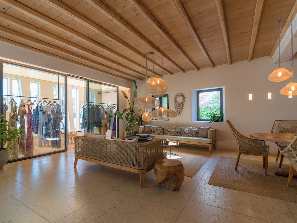 asty hotel and spa