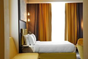 magnetic beach resort