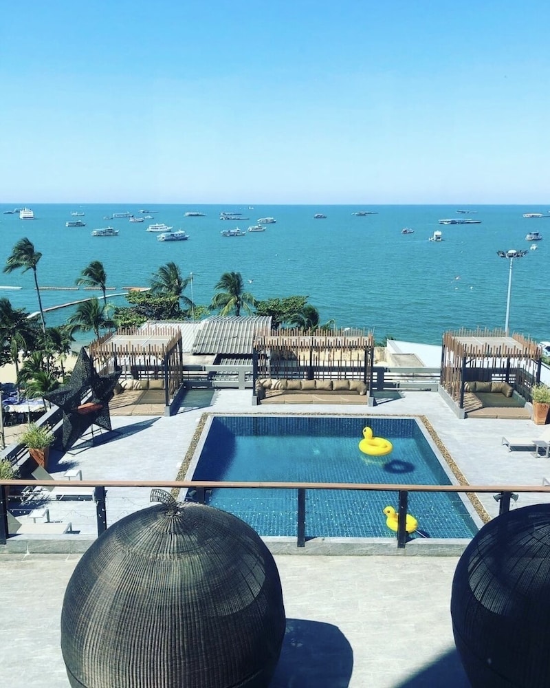 hermann hotel pattaya