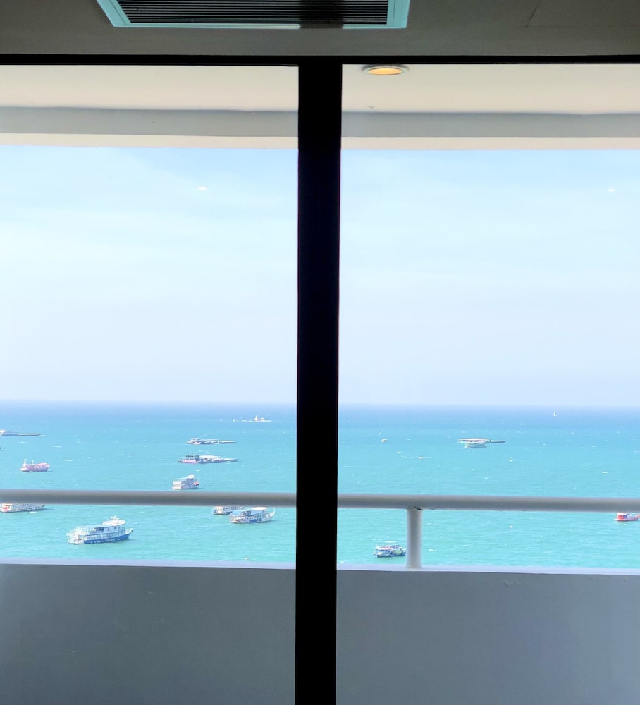 hermann hotel pattaya