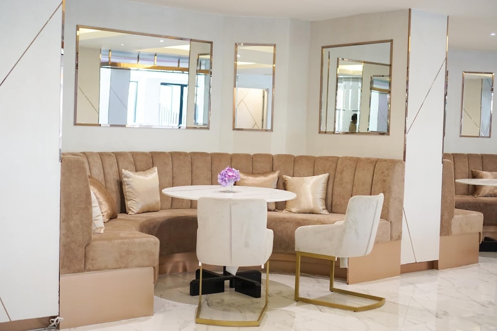 hermann hotel pattaya