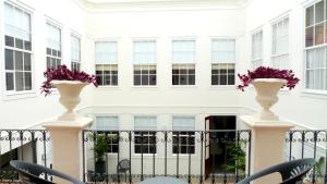 nava suites