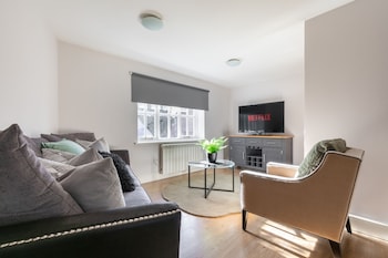 staycations maldon suites