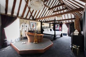 staycations maldon suites