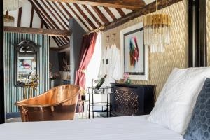 staycations maldon suites