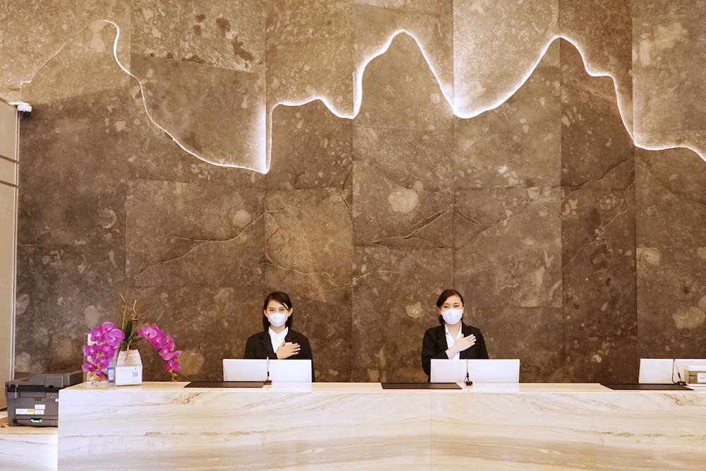 platinum hotel tunjungan surabaya