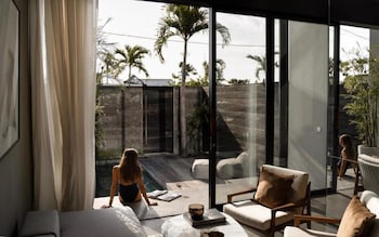 oxo townhouses berawa canggu