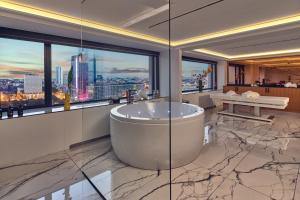 cardo brussels hotel autograph collection by marriott