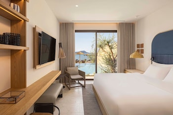 w costa navarino adults only