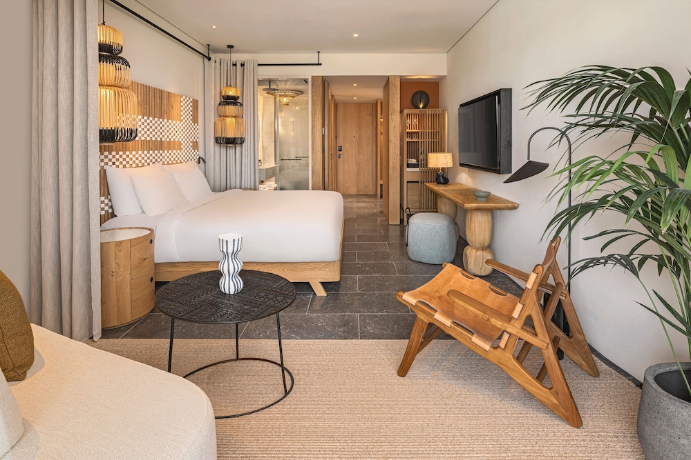 w costa navarino adults only