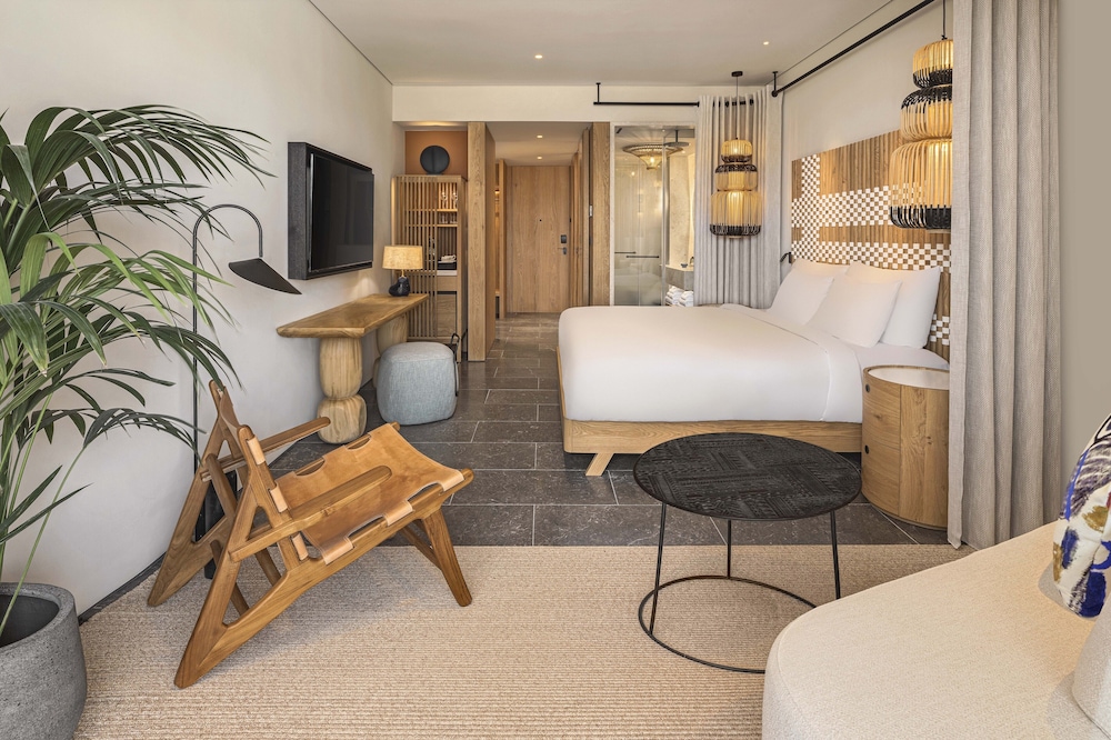 w costa navarino adults only