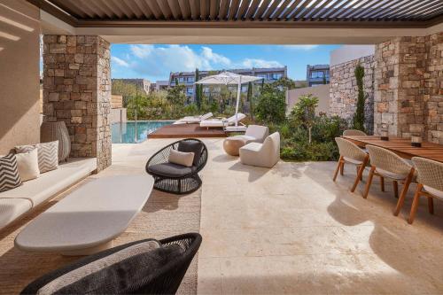 w costa navarino adults only