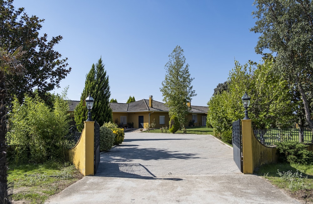 el toril glamping experience