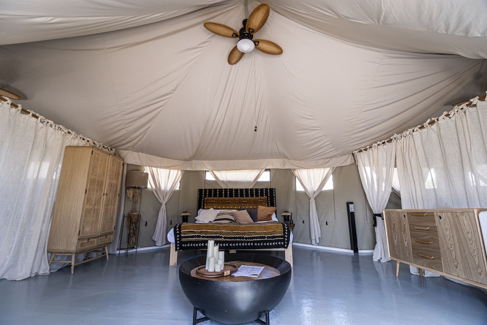 el toril glamping experience