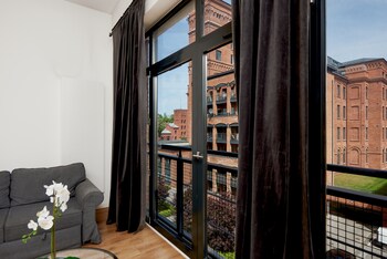 stylish and spacious studio