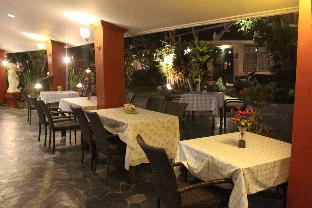 safari riviera resort