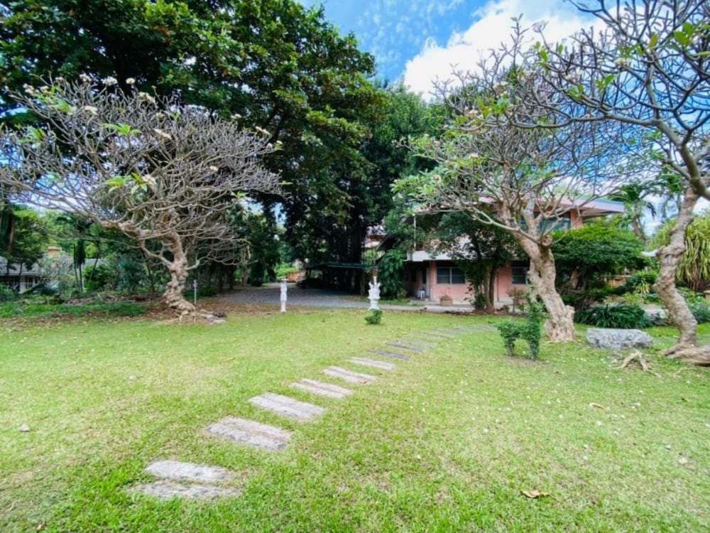 safari riviera resort