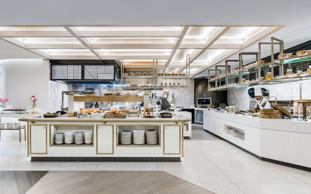 the langham gold coast and jewel residences