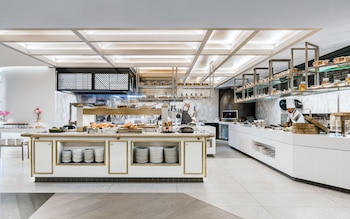 the langham gold coast and jewel residences