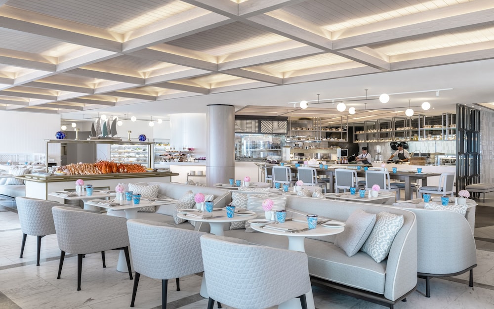 the langham gold coast and jewel residences