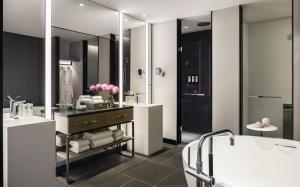 the langham gold coast and jewel residences