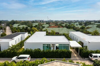 modern 4 bedroom pool villa pmk a2