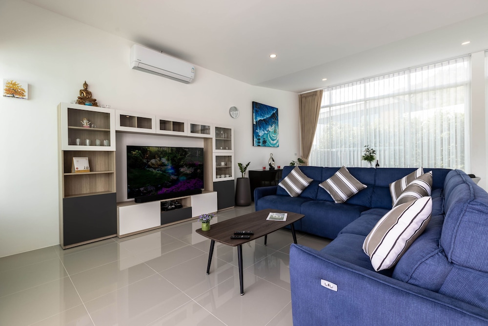 modern 4 bedroom pool villa pmk a2