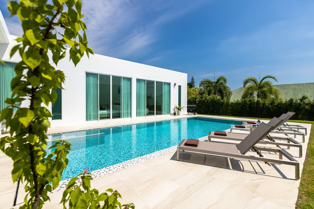 modern 4 bedroom pool villa pmk a2