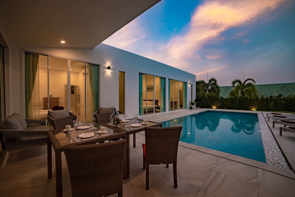 modern 4 bedroom pool villa pmk a2