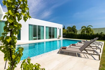 modern 4 bedroom pool villa pmk a2