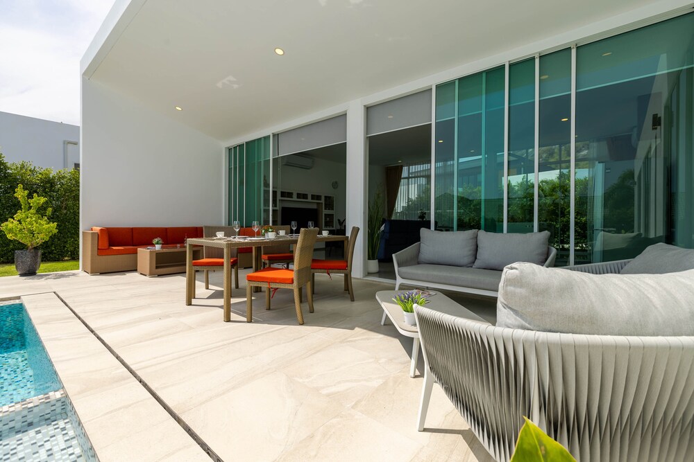 modern 4 bedroom pool villa pmk a2